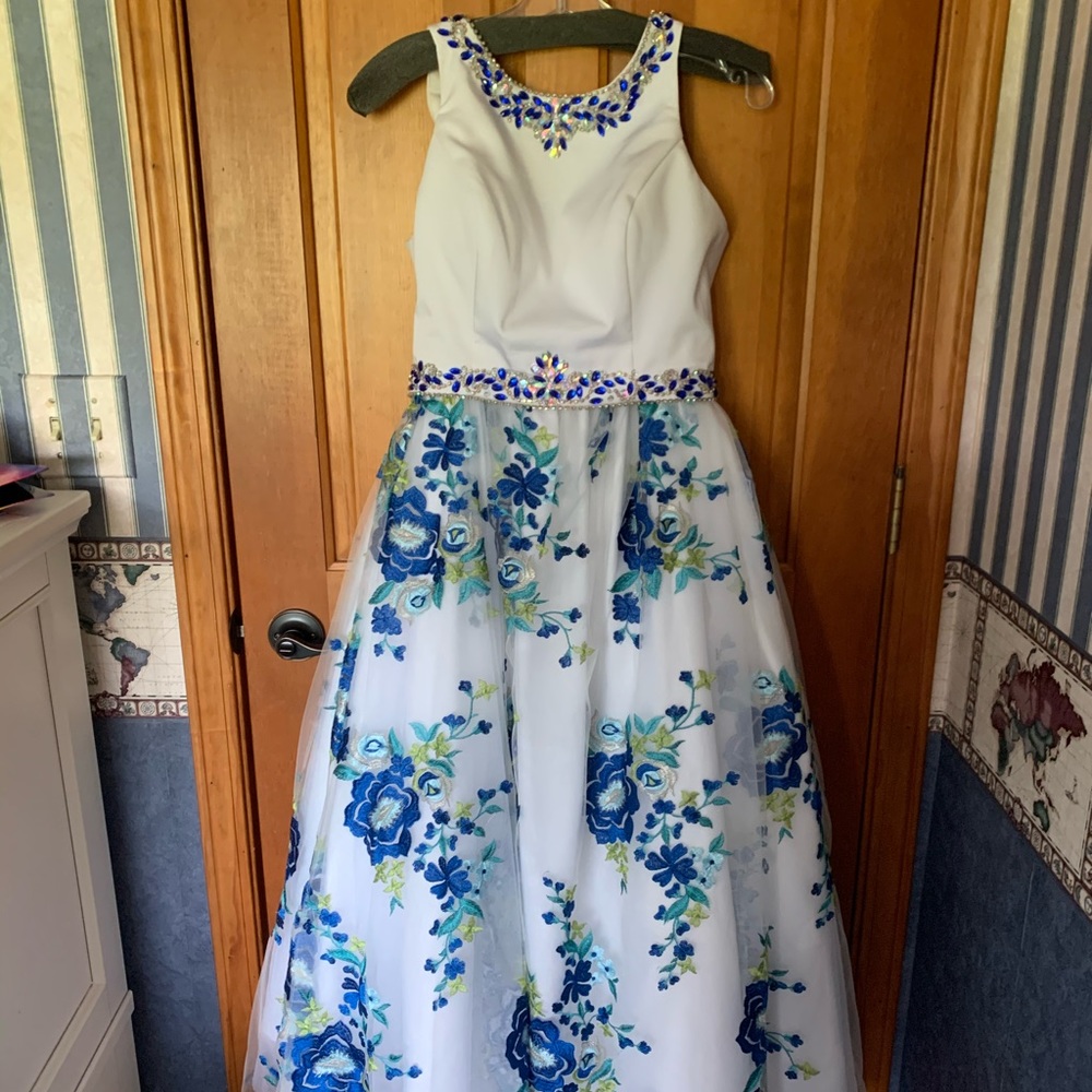 2 piece ballgown prom dress